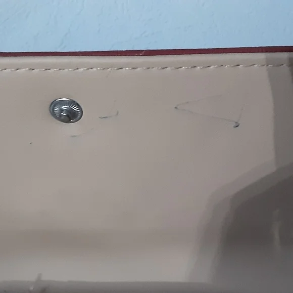 Guess Wallet - Picture 5 of 5